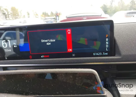 2021 Ford Mustang Mach-E California Route 1 z USA, uszkodzony, nr VIN 3FMTK2R75MMA26756